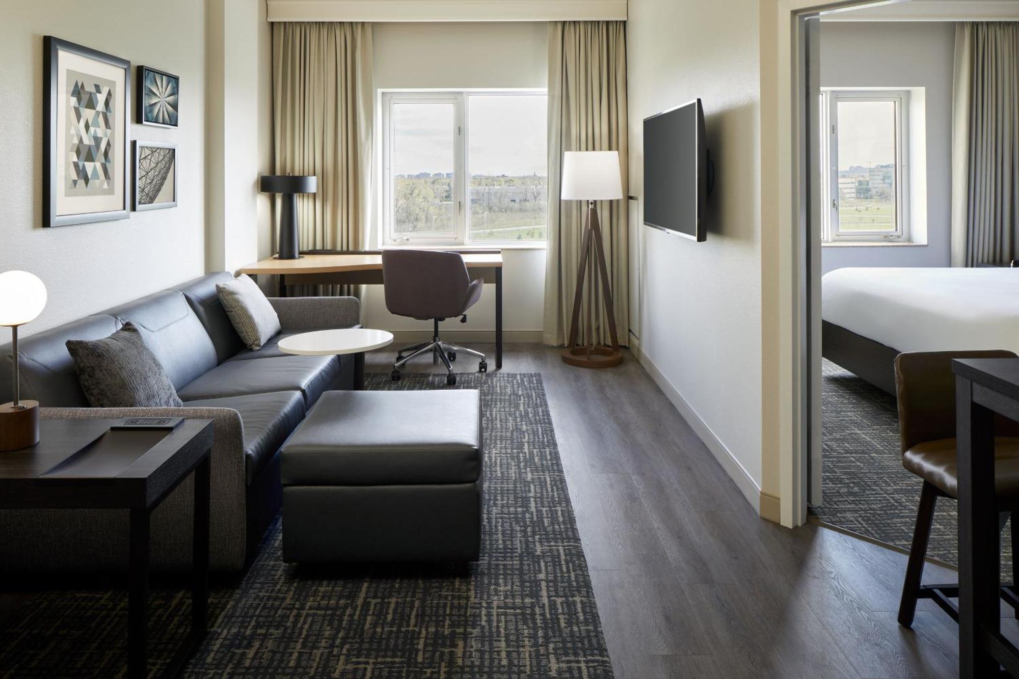 Residence Inn By Marriott Montreal Airport Dorval Exteriör bild