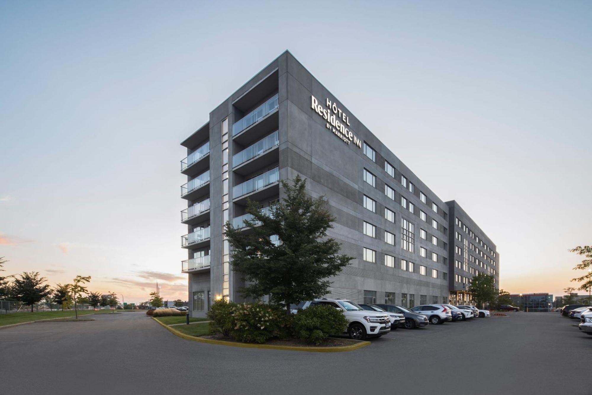 Residence Inn By Marriott Montreal Airport Dorval Exteriör bild